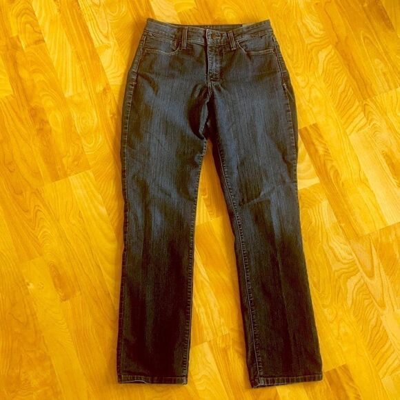 NYDJ denim lightweight dark wash straight leg jeans and capris size 6 - Picture 1 of 16